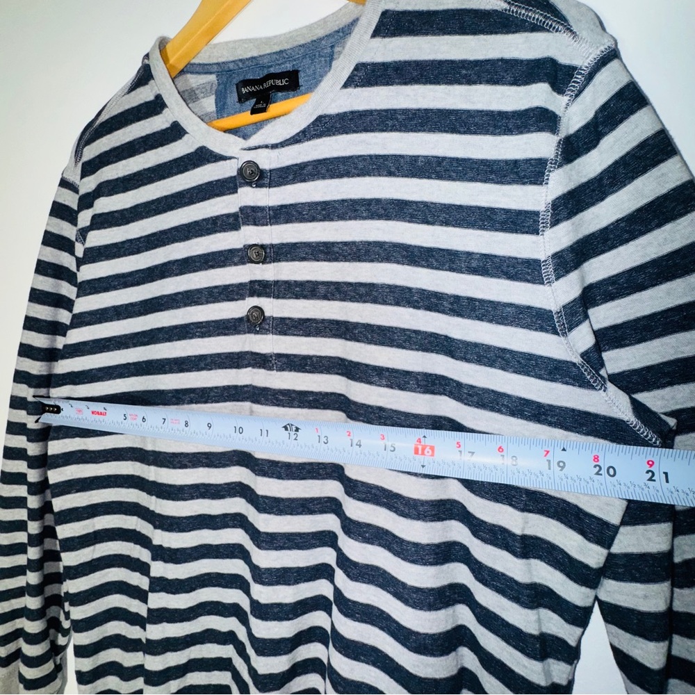 Banana Republic striped‎ long sleeve henley shirt navy gray size large - Picture 7 of 8